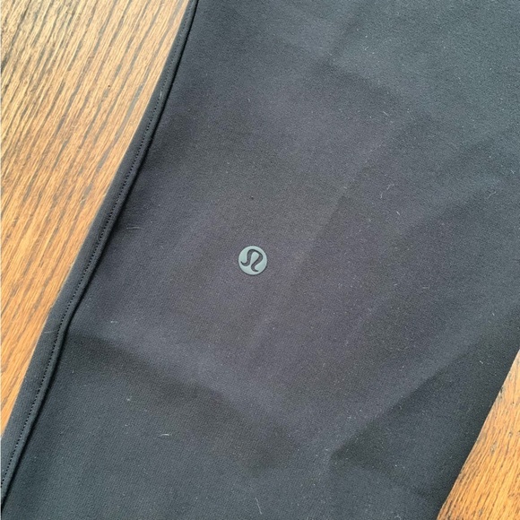 Lululemon On The Fly Pant Size 6 - Picture 8 of 10